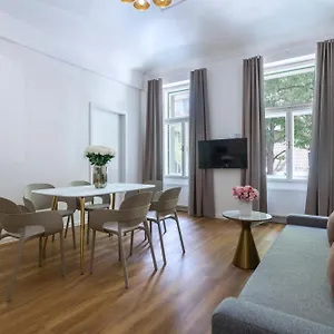 4* Aparthotel Encore Boutique By Dwellfort