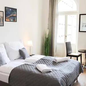 3* Aparthotel Rose And